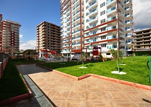 شقة ضمن مجمع سكني حديث في منطقة محمود لار – ألانيا