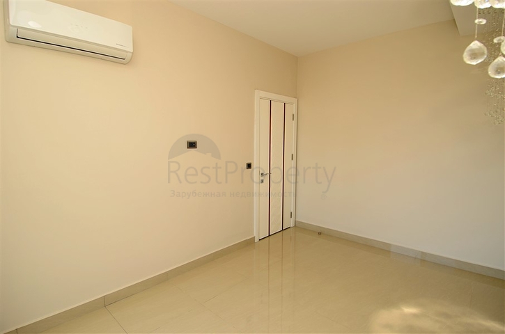 شقة واسعة ومميزة في منطقة محمودلار – ألانيا