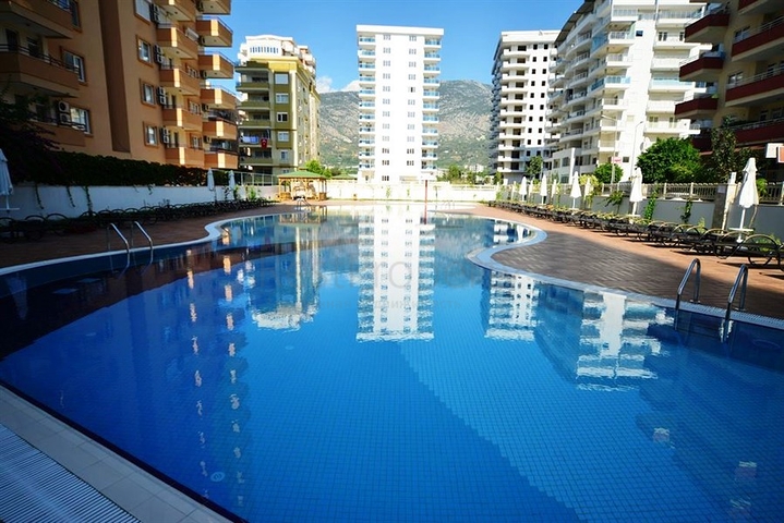 شقة واسعة ومميزة في منطقة محمودلار – ألانيا