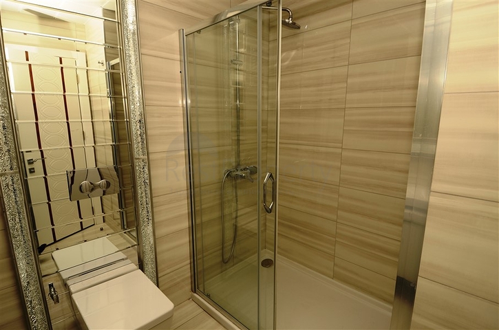 شقة واسعة ومميزة في منطقة محمودلار – ألانيا