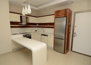 شقة واسعة ومميزة في منطقة محمودلار – ألانيا