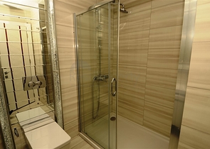 شقة واسعة ومميزة في منطقة محمودلار – ألانيا