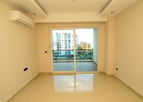 شقة واسعة ومميزة في منطقة محمودلار – ألانيا