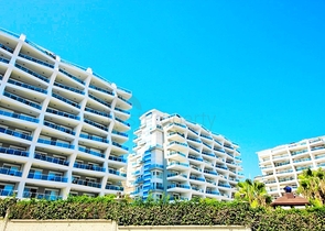 شقة مفروشة ضمن إحدى المجمعات المميزة الراقية فلي منطقة جيكجيلي – ألانيا