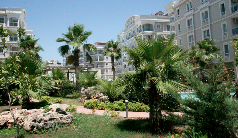 شقة بينتهاوس مفروشة مميزة في منطقة كونيالتي – أنطاليا.