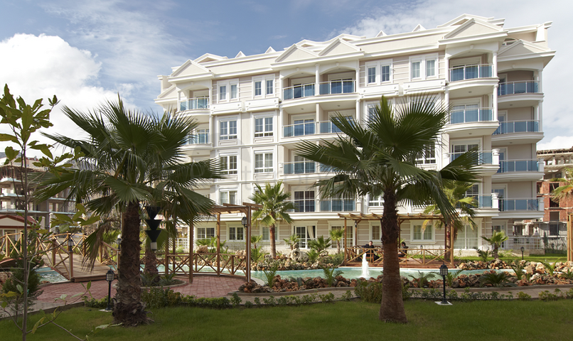 شقة بينتهاوس مفروشة مميزة في منطقة كونيالتي – أنطاليا.