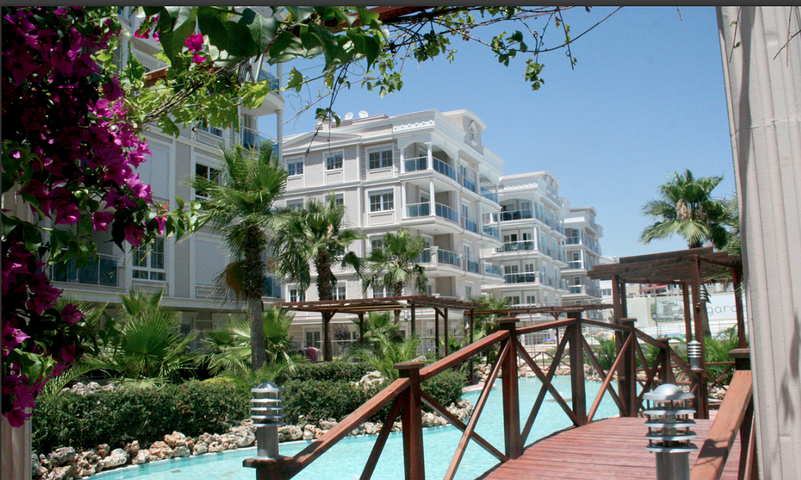 شقة بينتهاوس مفروشة مميزة في منطقة كونيالتي – أنطاليا.