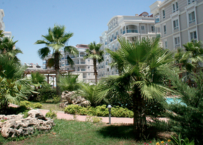 شقة بينتهاوس مفروشة مميزة في منطقة كونيالتي – أنطاليا.