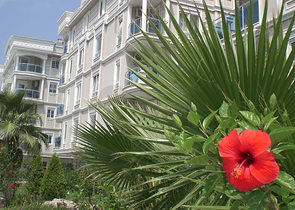 شقة بينتهاوس مفروشة مميزة في منطقة كونيالتي – أنطاليا.