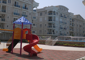 شقة بينتهاوس مفروشة مميزة في منطقة كونيالتي – أنطاليا.