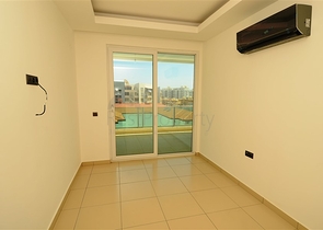 شقة بإطلالة جبلية وبحرية في منطقة توسمور – ألانيا