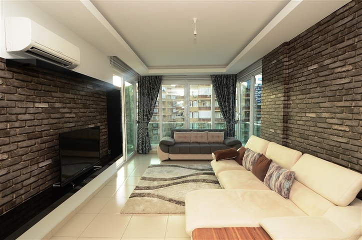 شقق للايجار مطلة على الجبل