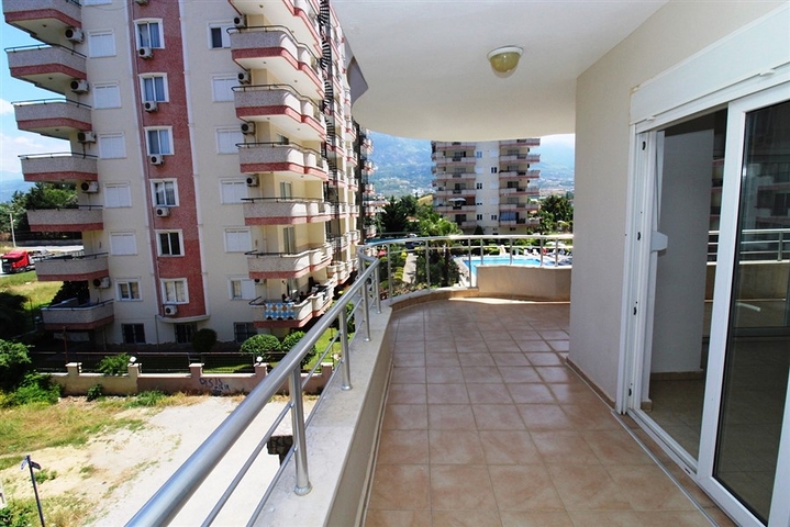 شقق واسعة ضمن مجمع سكني رائع في منطقة محمود لار – ألانيا