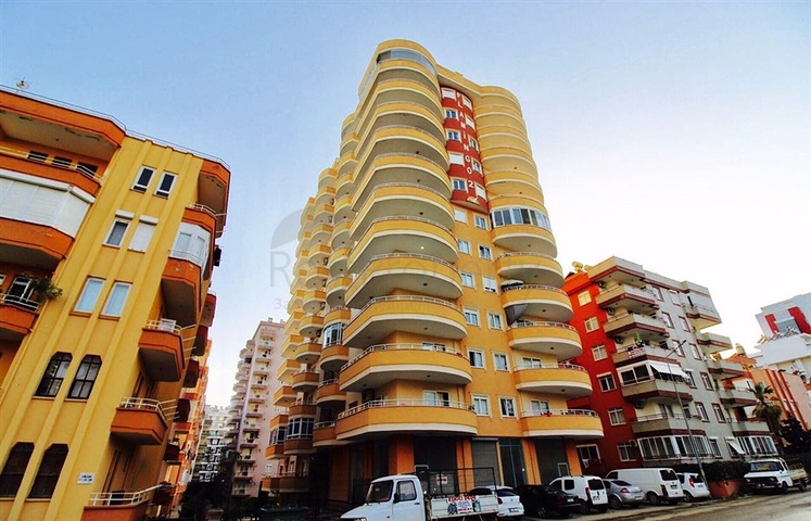 شقة مفروشة ضمن مجمع سكني مميز في منطقة محمود لار – ألانيا.