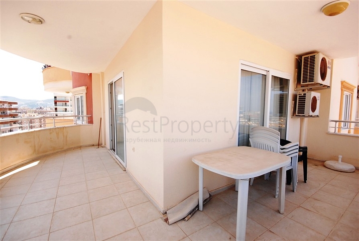 شقة مفروشة ضمن مجمع سكني مميز في منطقة محمود لار – ألانيا.