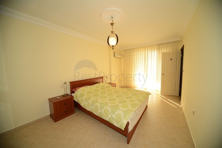 شقة مفروشة على مسافة قريبة من البحر في منطقة محمود لار – ألانيا