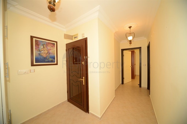 شقة مفروشة على مسافة قريبة من البحر في منطقة محمود لار – ألانيا