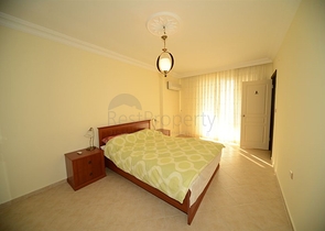 شقة مفروشة على مسافة قريبة من البحر في منطقة محمود لار – ألانيا