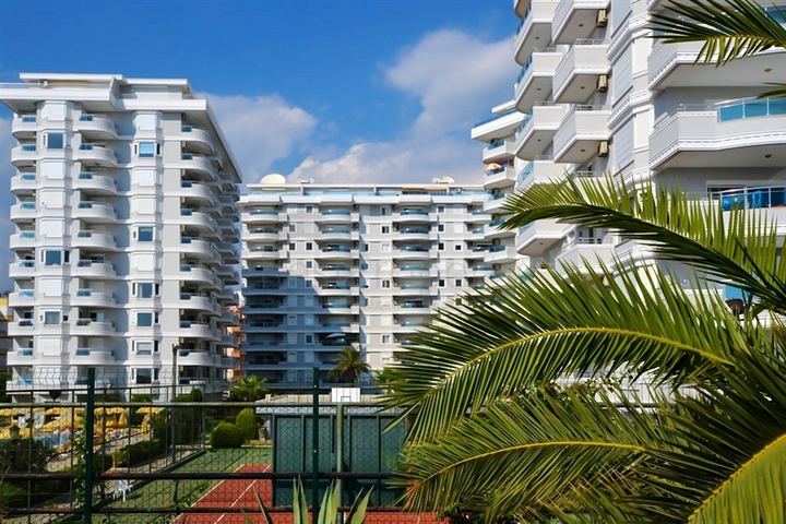 شقة بإطلالة بحرية ساحرة في منطقة توسمور – ألانيا