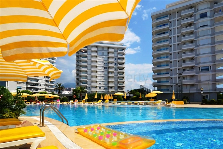 شقة بإطلالة بحرية ساحرة في منطقة توسمور – ألانيا