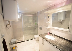 شقة بإطلالة بحرية ساحرة في منطقة توسمور – ألانيا