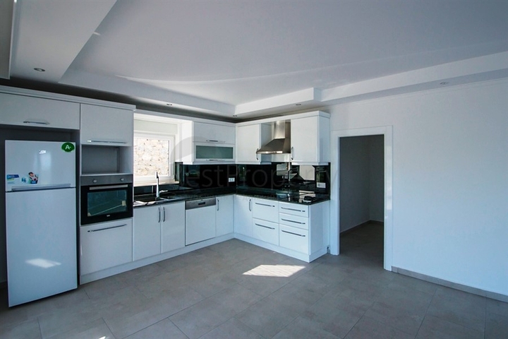 فيلا حديثة مع مناظر خلابة للبحر في منطقة كارجي جاك – ألانيا