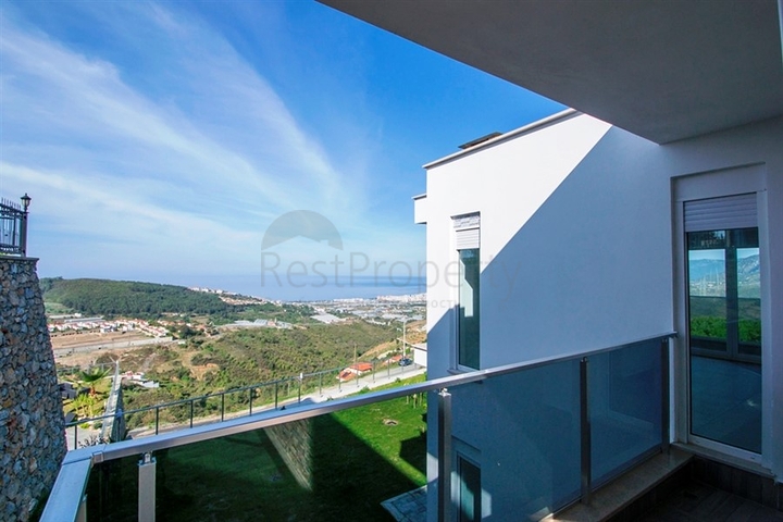 فيلا حديثة مع مناظر خلابة للبحر في منطقة كارجي جاك – ألانيا