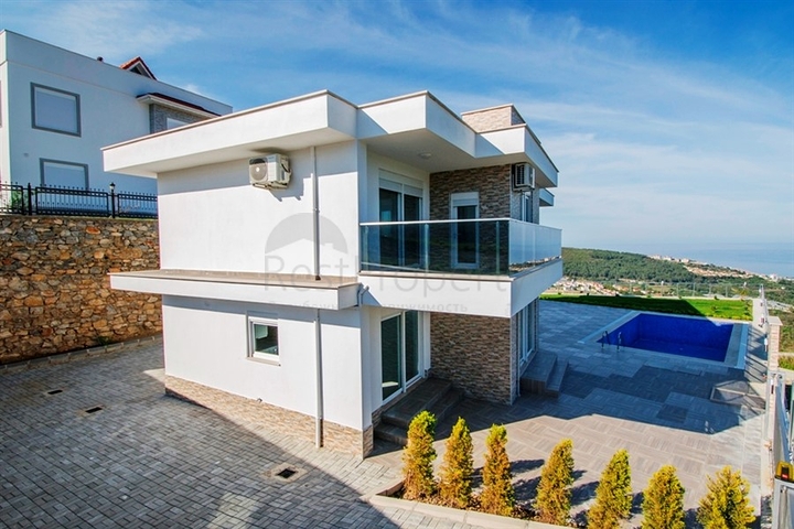 فيلا حديثة مع مناظر خلابة للبحر في منطقة كارجي جاك – ألانيا