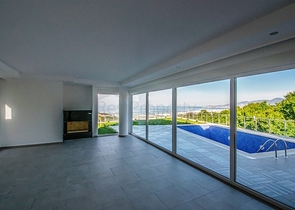 فيلا حديثة مع مناظر خلابة للبحر في منطقة كارجي جاك – ألانيا