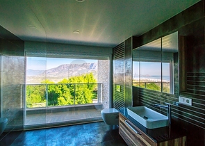 فيلا حديثة مع مناظر خلابة للبحر في منطقة كارجي جاك – ألانيا