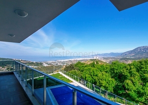 فيلا حديثة مع مناظر خلابة للبحر في منطقة كارجي جاك – ألانيا