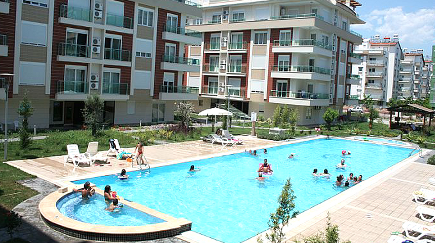 شقة مفروشة ضمن حي ليمان من منطقة كونيالتي – أنطاليا