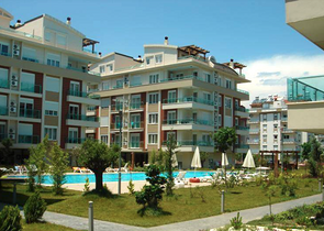 شقة مفروشة ضمن حي ليمان من منطقة كونيالتي – أنطاليا