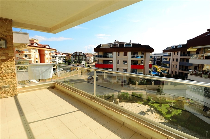 شقة بإطلالة على جبال طورووس في منطقة اوبا – ألانيا