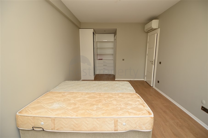 شقة بإطلالة على جبال طورووس في منطقة اوبا – ألانيا