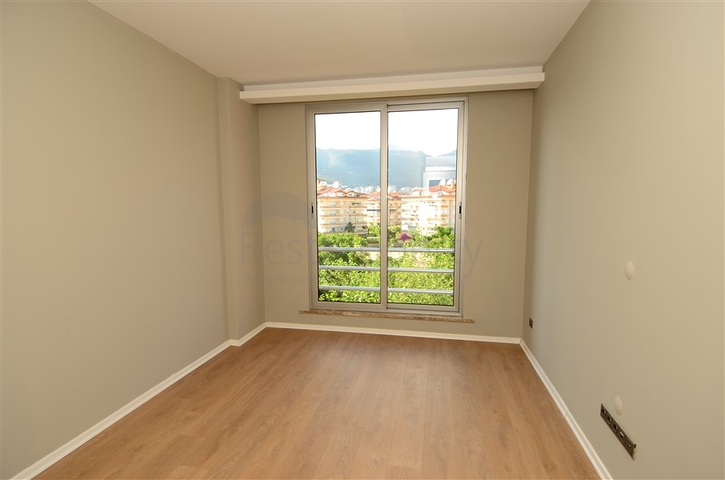 شقة بإطلالة على جبال طورووس في منطقة اوبا – ألانيا