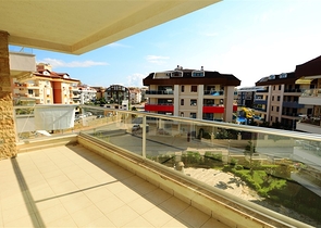 شقة بإطلالة على جبال طورووس في منطقة اوبا – ألانيا