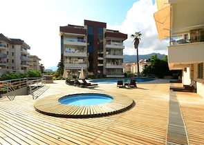 شقة بإطلالة على جبال طورووس في منطقة اوبا – ألانيا