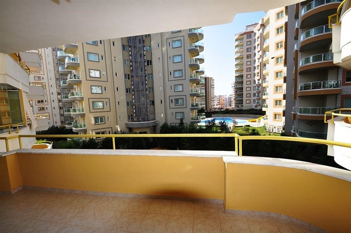 شقة مفروشة  في منطقة محمود لار – ألانيا 