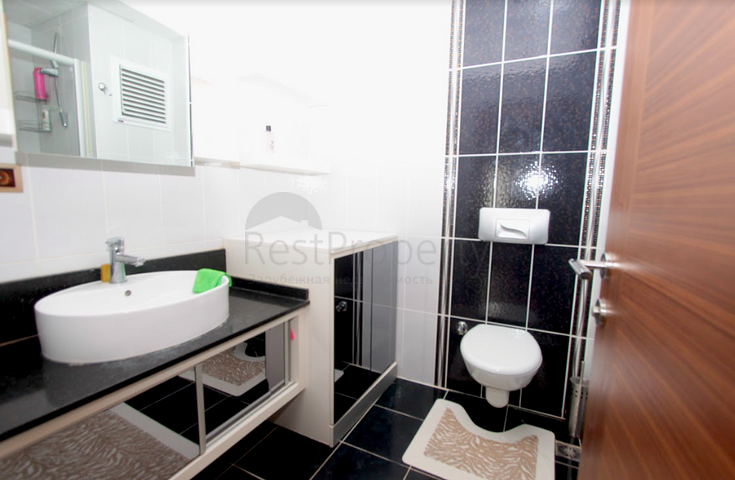 شقق مفروشة على مسافة قريبة من البحر في منطقة كونيالتي - أنطاليا