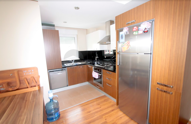 شقق مفروشة على مسافة قريبة من البحر في منطقة كونيالتي - أنطاليا