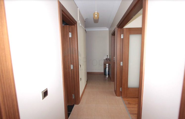 شقق مفروشة على مسافة قريبة من البحر في منطقة كونيالتي - أنطاليا