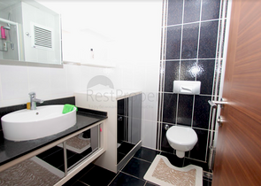 شقق مفروشة على مسافة قريبة من البحر في منطقة كونيالتي - أنطاليا