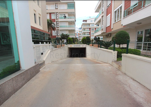 شقق مفروشة على مسافة قريبة من البحر في منطقة كونيالتي - أنطاليا