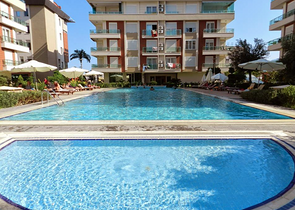 شقق مفروشة على مسافة قريبة من البحر في منطقة كونيالتي - أنطاليا