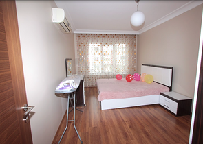 شقق مفروشة على مسافة قريبة من البحر في منطقة كونيالتي - أنطاليا