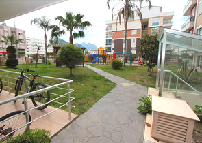 شقق مفروشة على مسافة قريبة من البحر في منطقة كونيالتي - أنطاليا