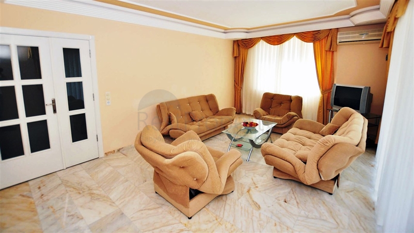 شقة مفروشة من قبل المالك في منطقة محمود لار – ألانيا 