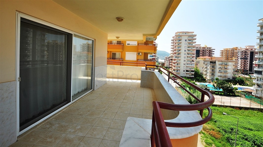 شقة مفروشة من قبل المالك في منطقة محمود لار – ألانيا 