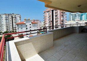 شقة مفروشة من قبل المالك في منطقة محمود لار – ألانيا 